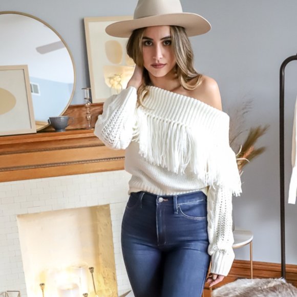 NWT Off-The-Shoulder Fringe Sweater - Picture 8 of 10